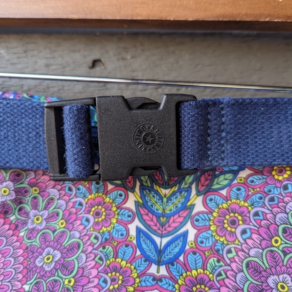 Kipling Colorful Kaleidoscope Cross Body Fanny Pack Waist Belt - Picture 5 of 10